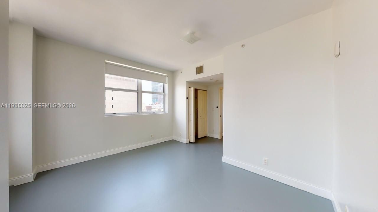 111 E Flagler St, Unit 810, Miami, FL 33131 Photo