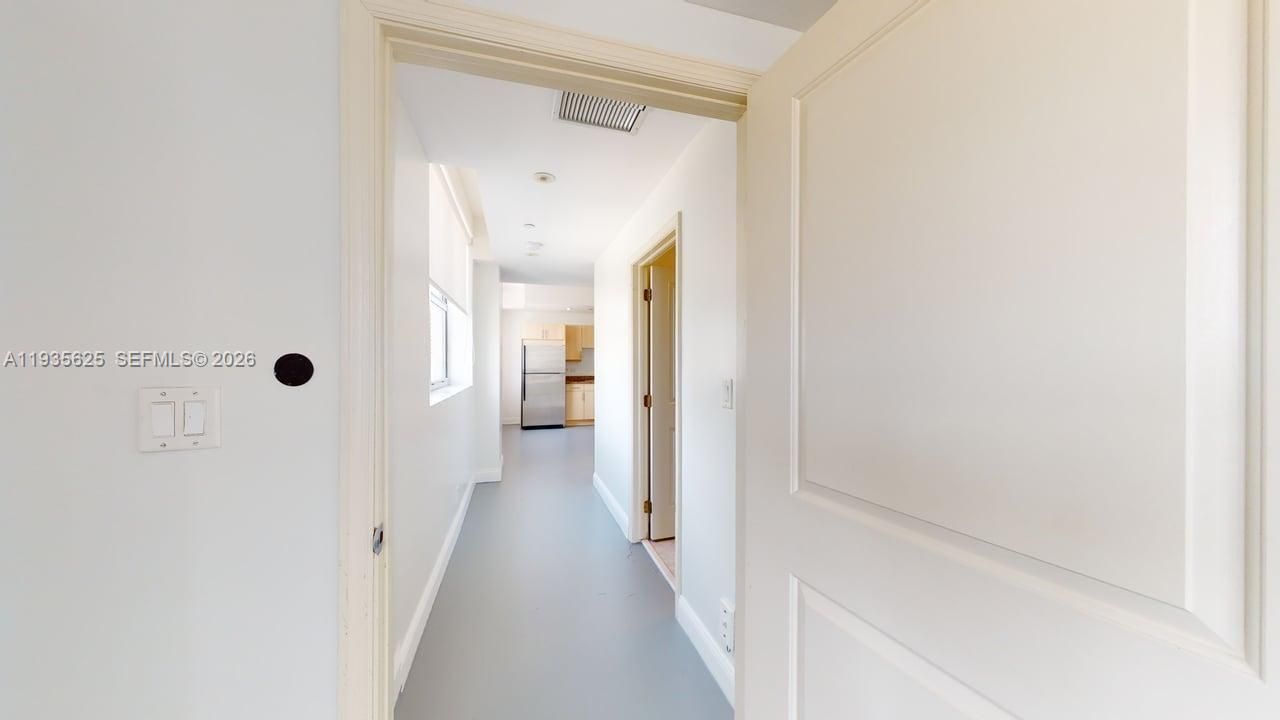 111 E Flagler St, Unit 810, Miami, FL 33131 Photo