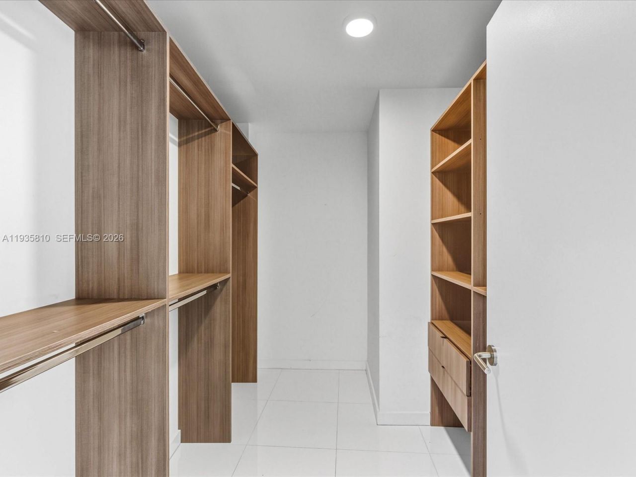 851 NE 1st Ave, Unit 4801, Miami, FL 33132 Photo