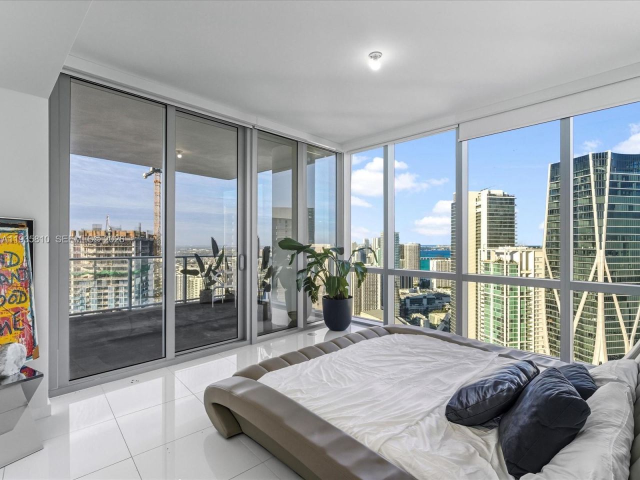 851 NE 1st Ave, Unit 4801, Miami, FL 33132 Photo