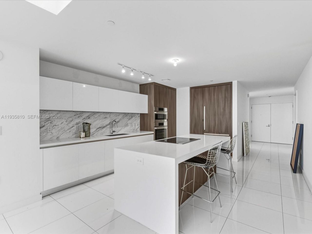 851 NE 1st Ave, Unit 4801, Miami, FL 33132 Photo