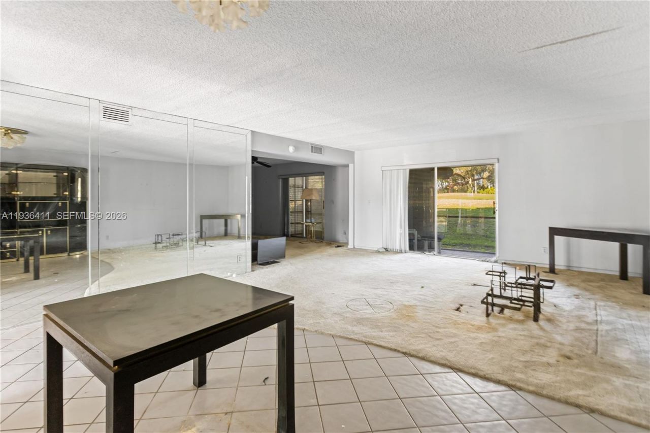 271 S Hollybrook Dr, Unit 51-106, Pembroke Pines, FL 33025 Photo