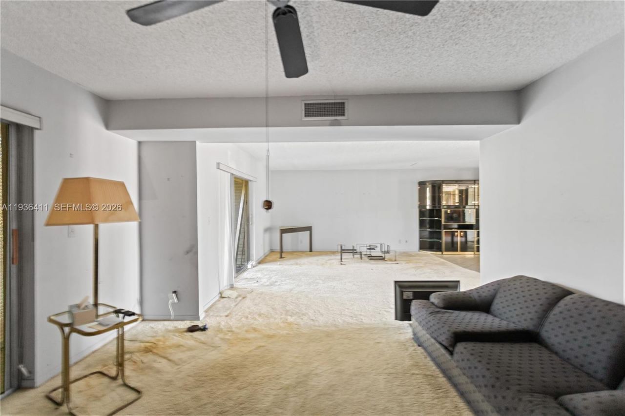 271 S Hollybrook Dr, Unit 51-106, Pembroke Pines, FL 33025 Photo