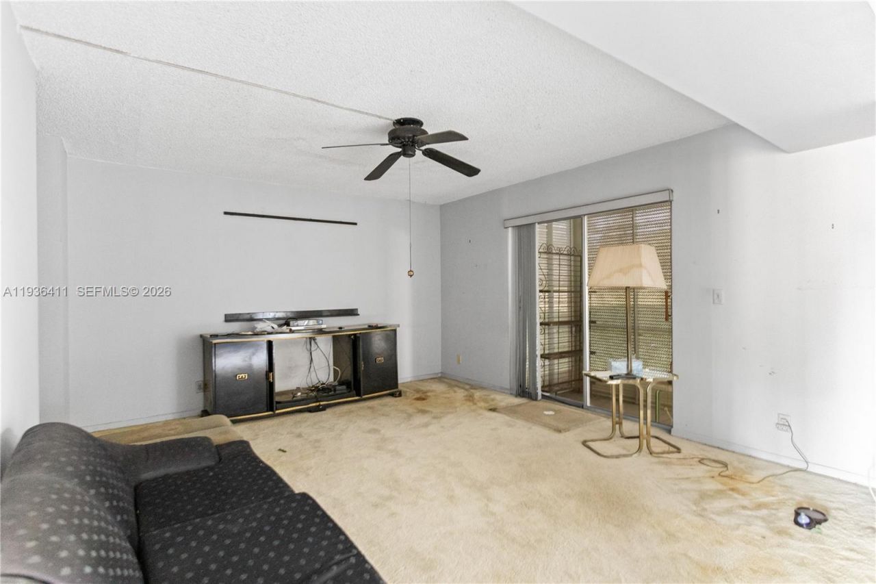 271 S Hollybrook Dr, Unit 51-106, Pembroke Pines, FL 33025 Photo