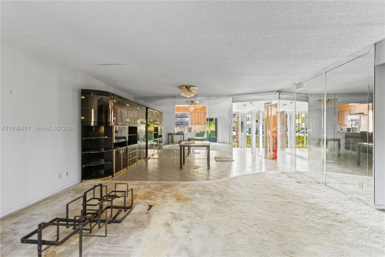 271 S Hollybrook Dr, Unit 51-106, Pembroke Pines, FL 33025 Photo