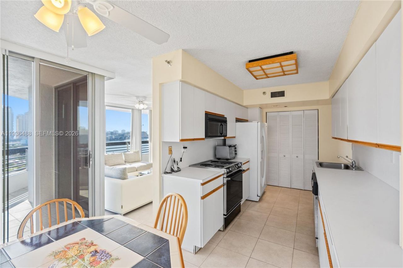 19195 NE 36th Ct, Unit 1706, Aventura, FL 33180 Photo