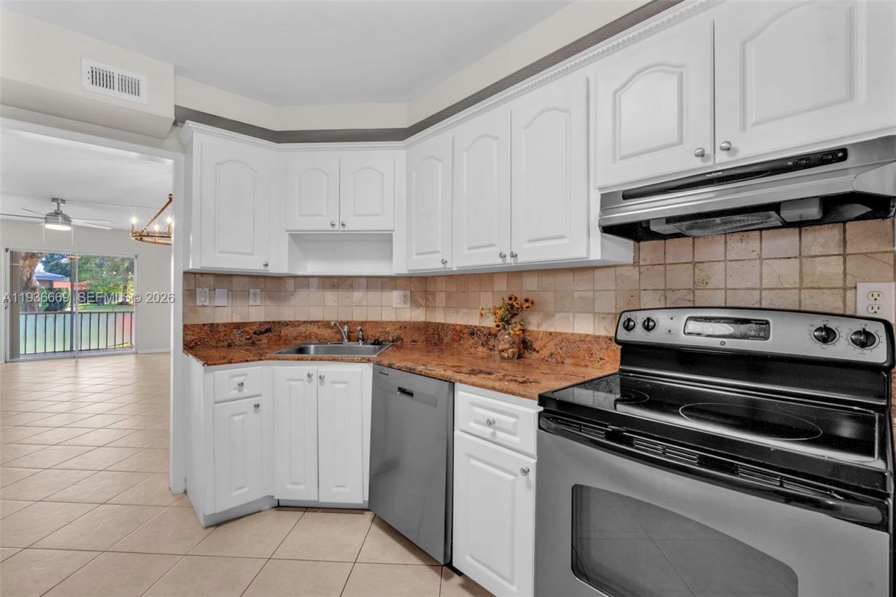 3475 Broken Woods Dr, Unit 106, Coral Springs, FL 33065 Photo