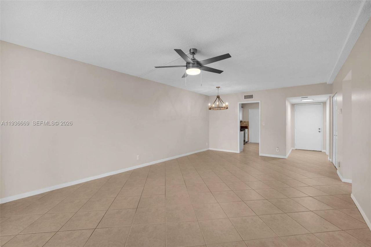 3475 Broken Woods Dr, Unit 106, Coral Springs, FL 33065 Photo