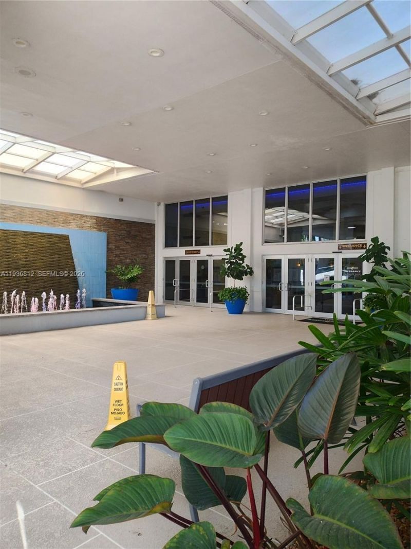 7649 E Granville Dr, Unit 301, Tamarac, FL 33321 Photo