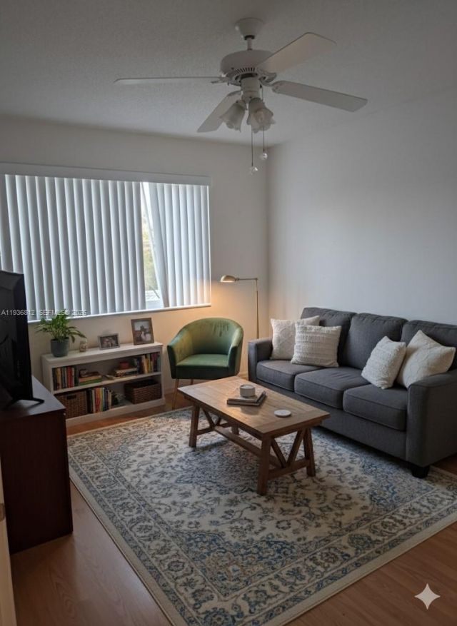 7649 E Granville Dr, Unit 301, Tamarac, FL 33321 Photo