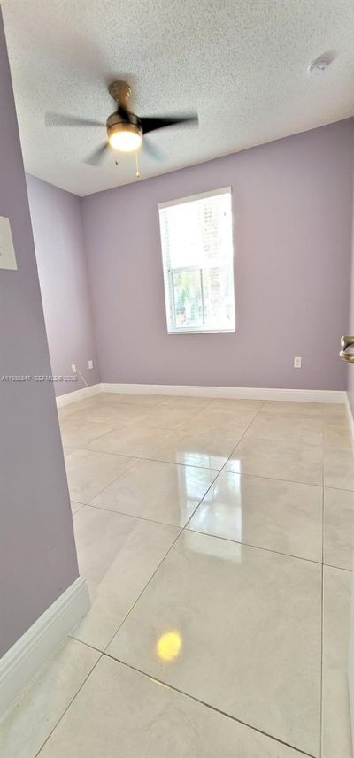 1005 NE 42nd Pl , Homestead, FL 33033 Photo