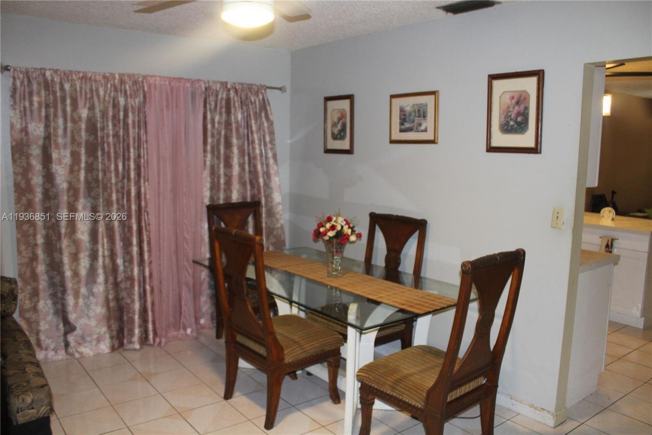 14334 NE 2nd Pl , Miami, FL 33161 Photo