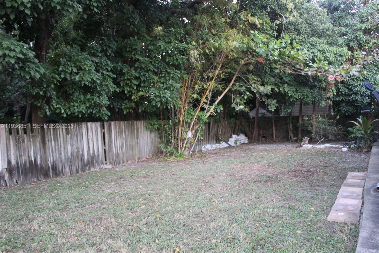 14334 NE 2nd Pl , Miami, FL 33161 Photo