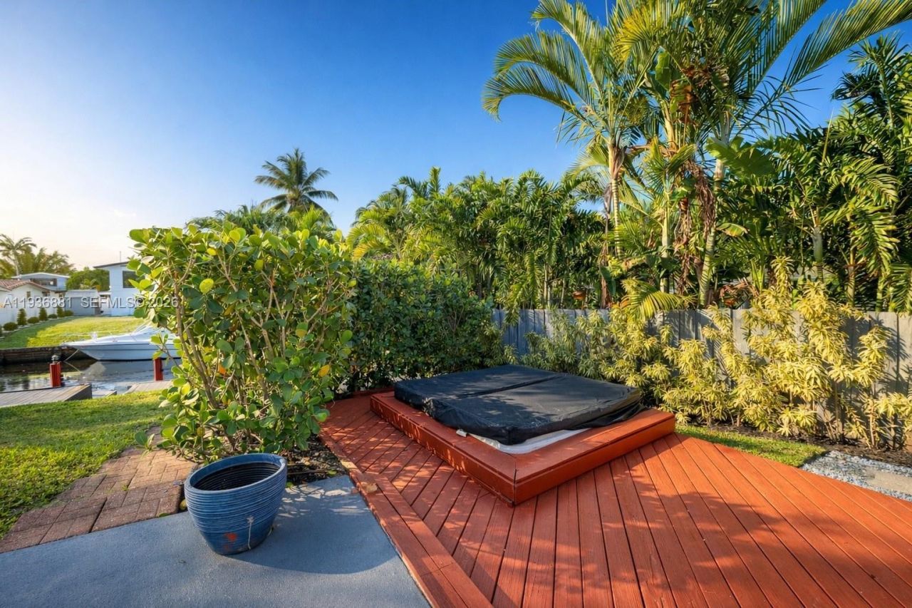 2413 Nassau Ln, Fort Lauderdale, FL 33312 Photo