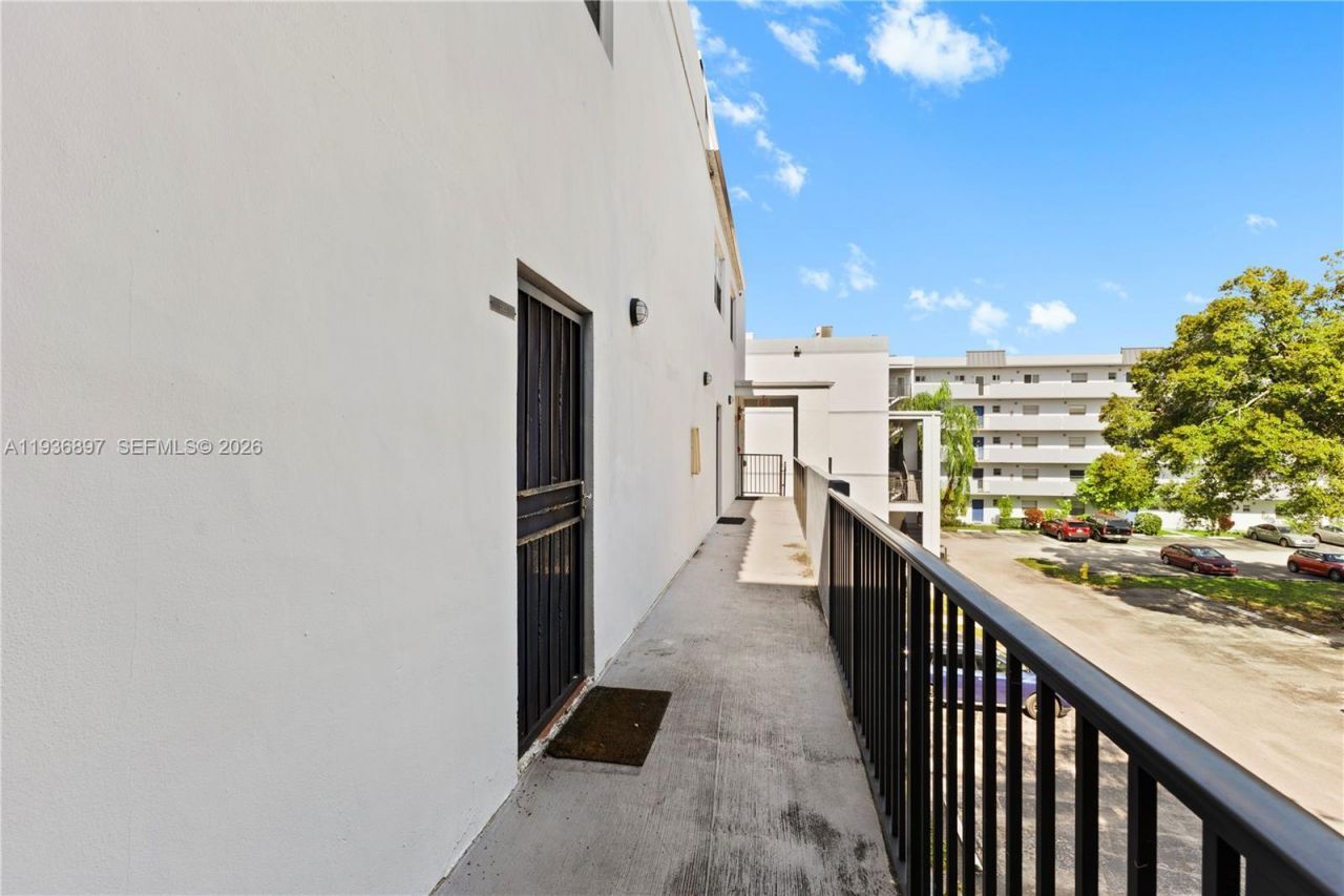 7501 NW 16th St, Unit 3303, Plantation, FL 33313 Photo