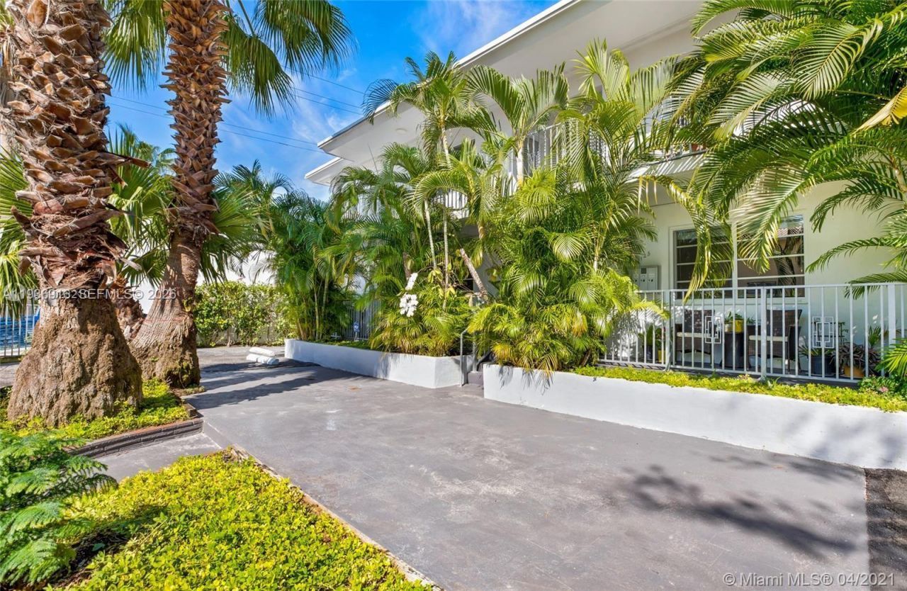 1125 9th St, Unit 4, Miami Beach, FL 33139 Photo