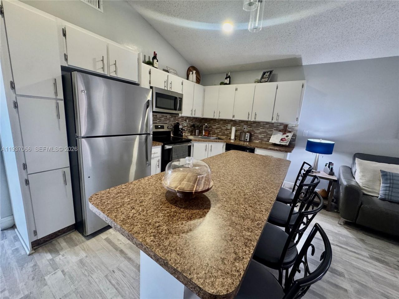 11512 SW 6th St, Sweetwater, FL 33174 Photo