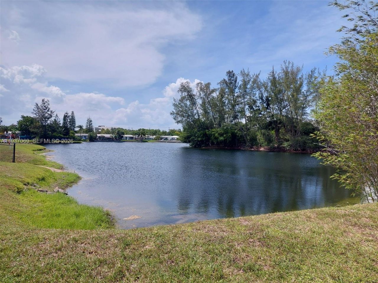 4571 NW 19th Way, Tamarac, FL 33309 Photo