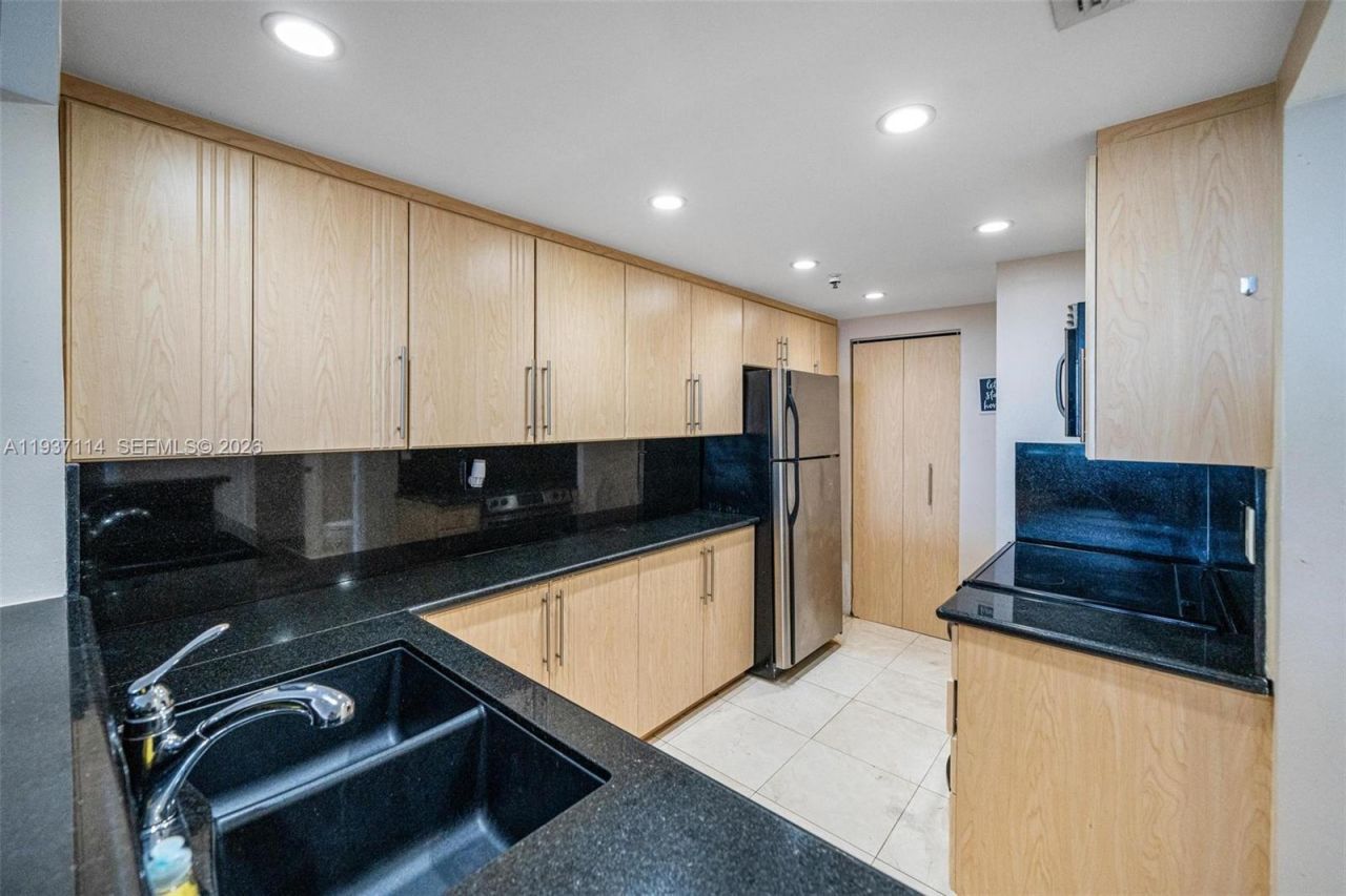 1717 N Bayshore Dr, Unit A-1439, Miami, FL 33132 Photo