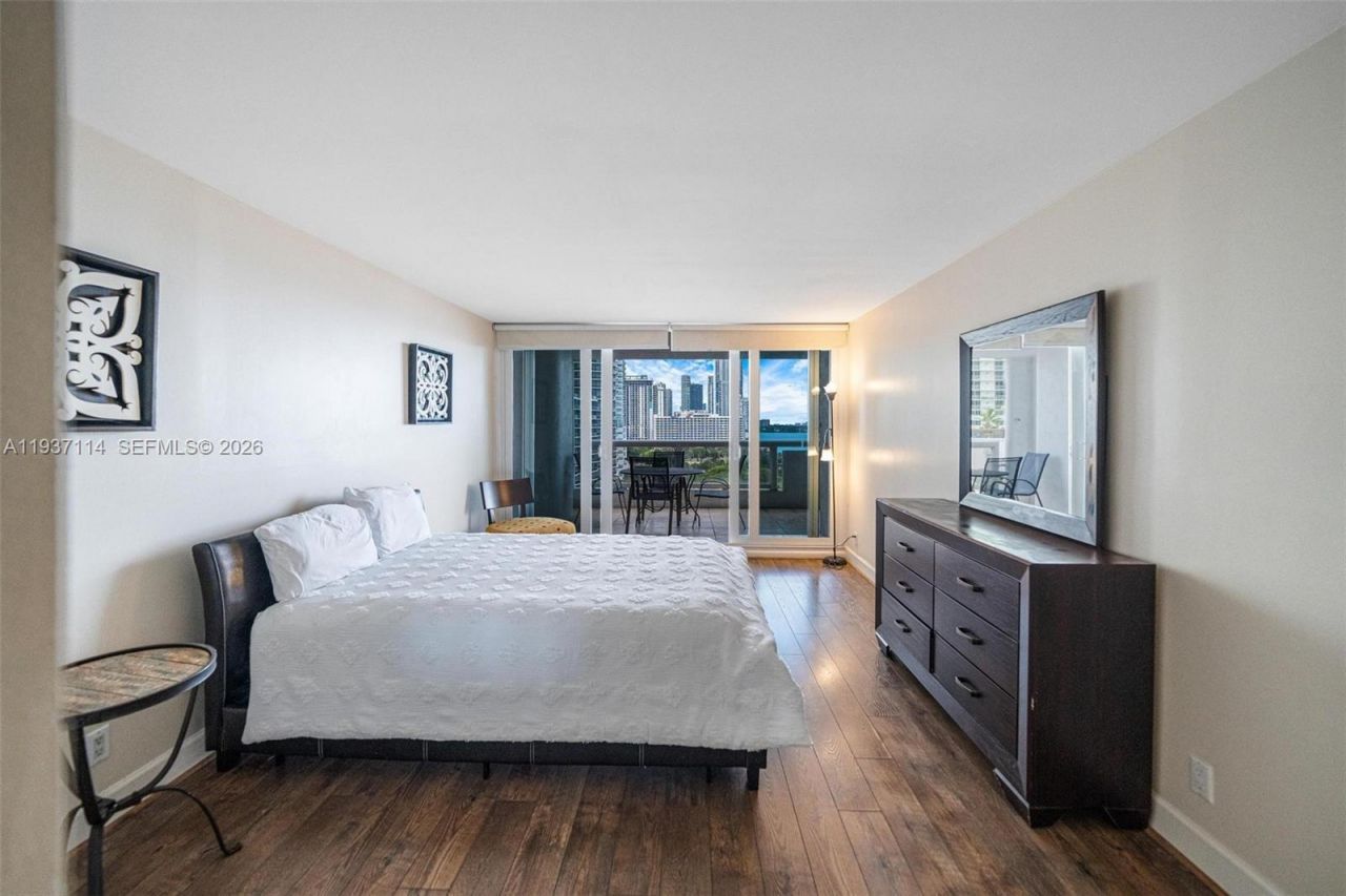 1717 N Bayshore Dr, Unit A-1439, Miami, FL 33132 Photo