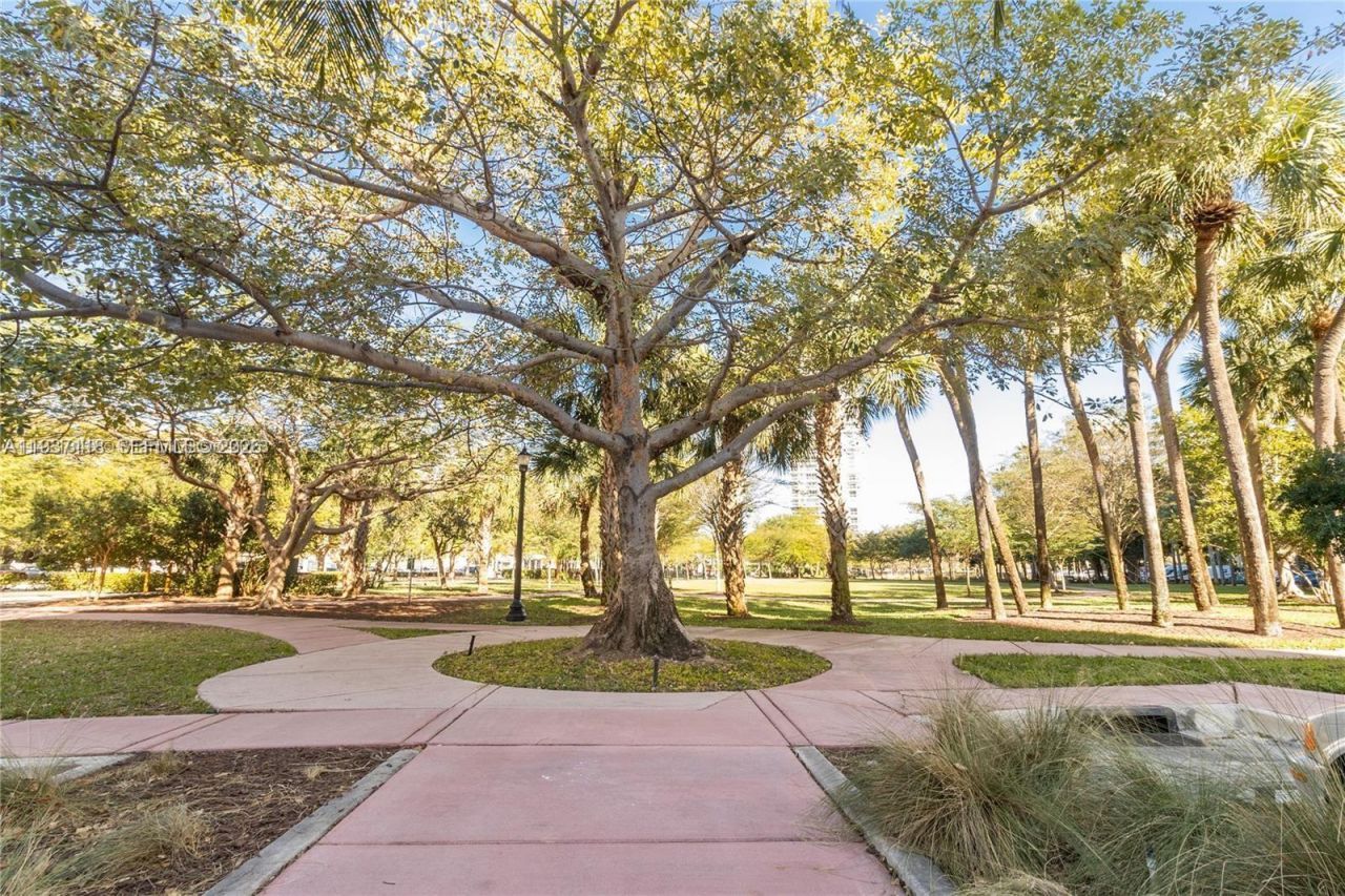 3 Island Ave , Unit 07B, Miami Beach, FL 33139 Photo