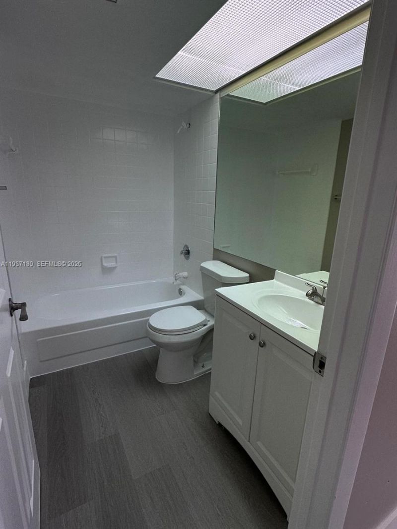 2246 SE 27th Dr, Unit 204-D, Homestead, FL 33035 Photo