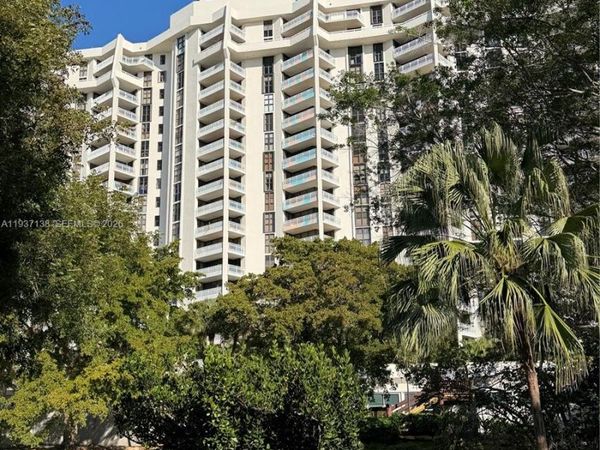 1000 Quayside Ter , Unit 1807, Miami, FL 33138