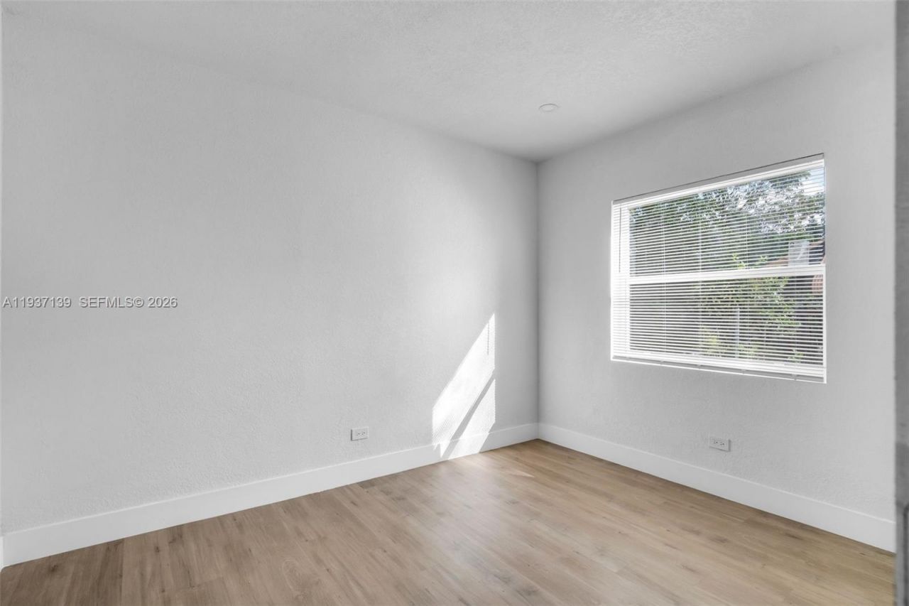 975 NW 134th St, North Miami, FL 33168 Photo