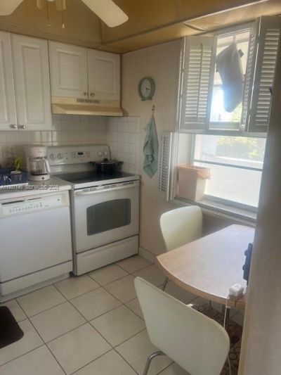 7797 Golf Cir Dr, Unit 310, Margate, FL 33063 Photo