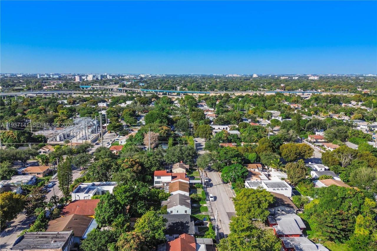 254 NW 43rd St, Miami, FL 33127 Photo