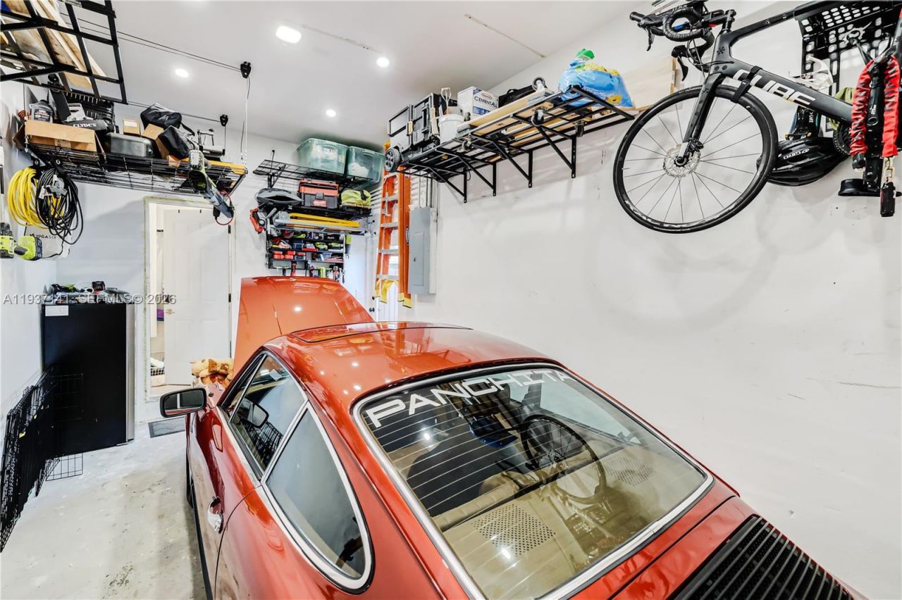 254 NW 43rd St, Miami, FL 33127 Photo