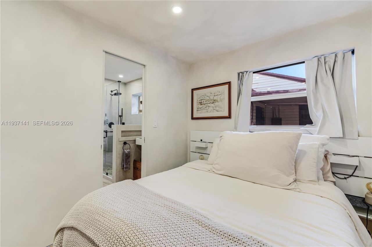 254 NW 43rd St, Miami, FL 33127 Photo