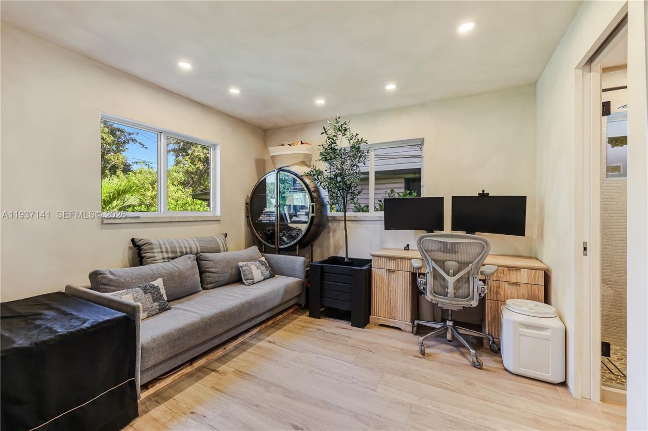 254 NW 43rd St, Miami, FL 33127 Photo