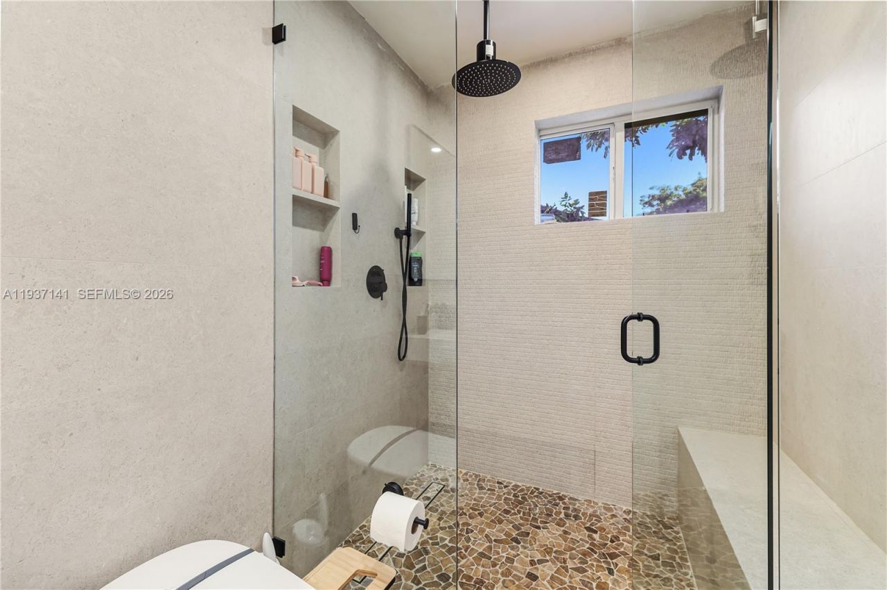 254 NW 43rd St, Miami, FL 33127 Photo