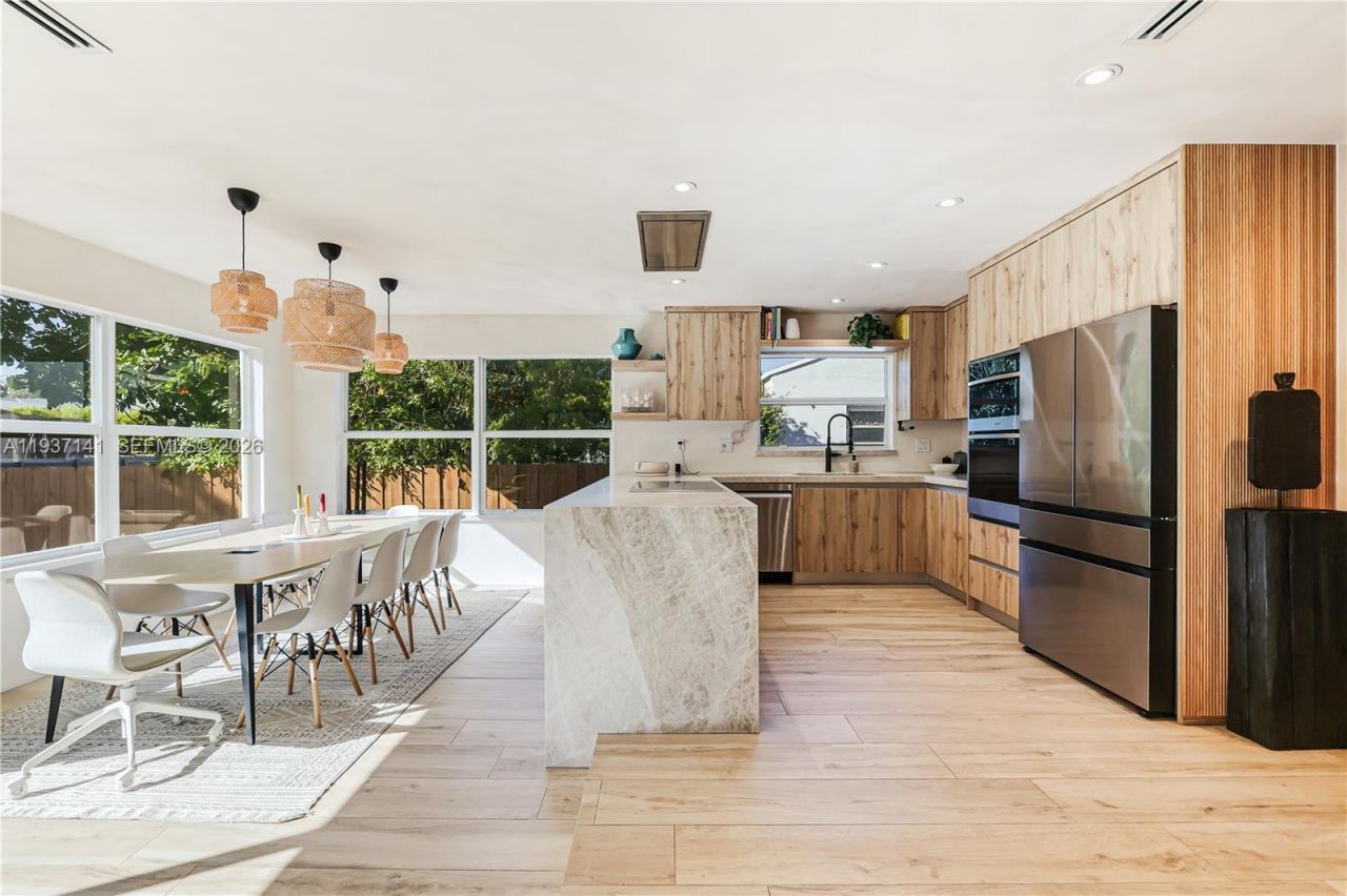 254 NW 43rd St, Miami, FL 33127 Photo