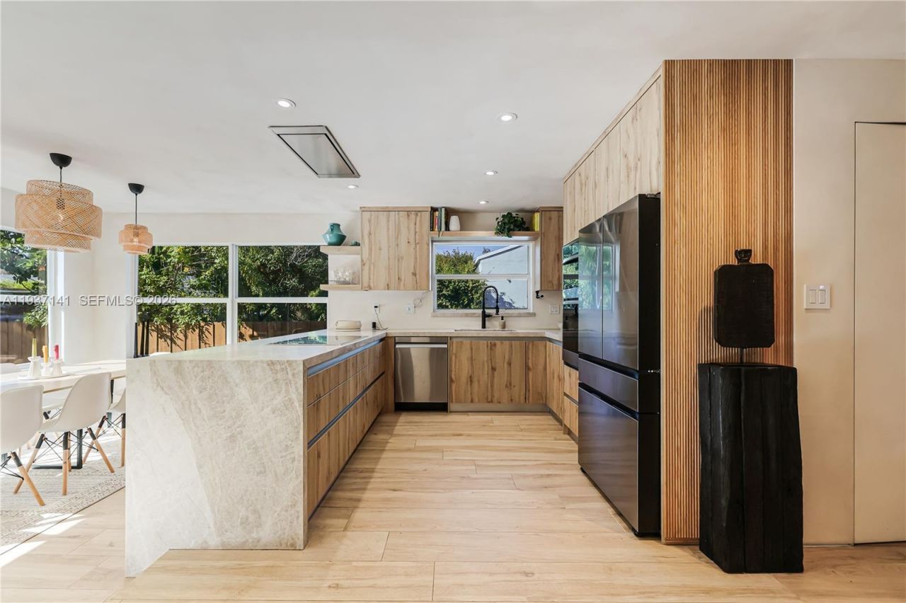 254 NW 43rd St, Miami, FL 33127 Photo