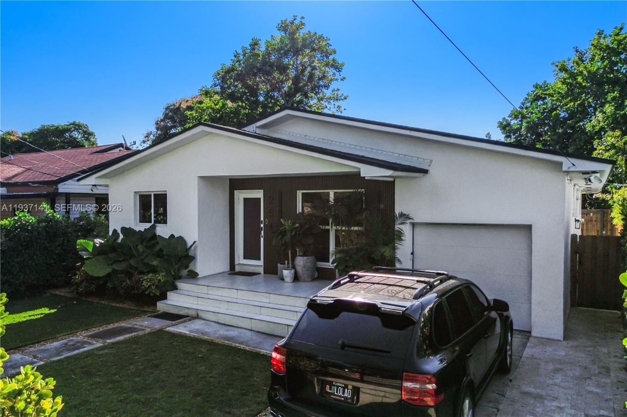 254 NW 43rd St, Miami, FL 33127 Photo