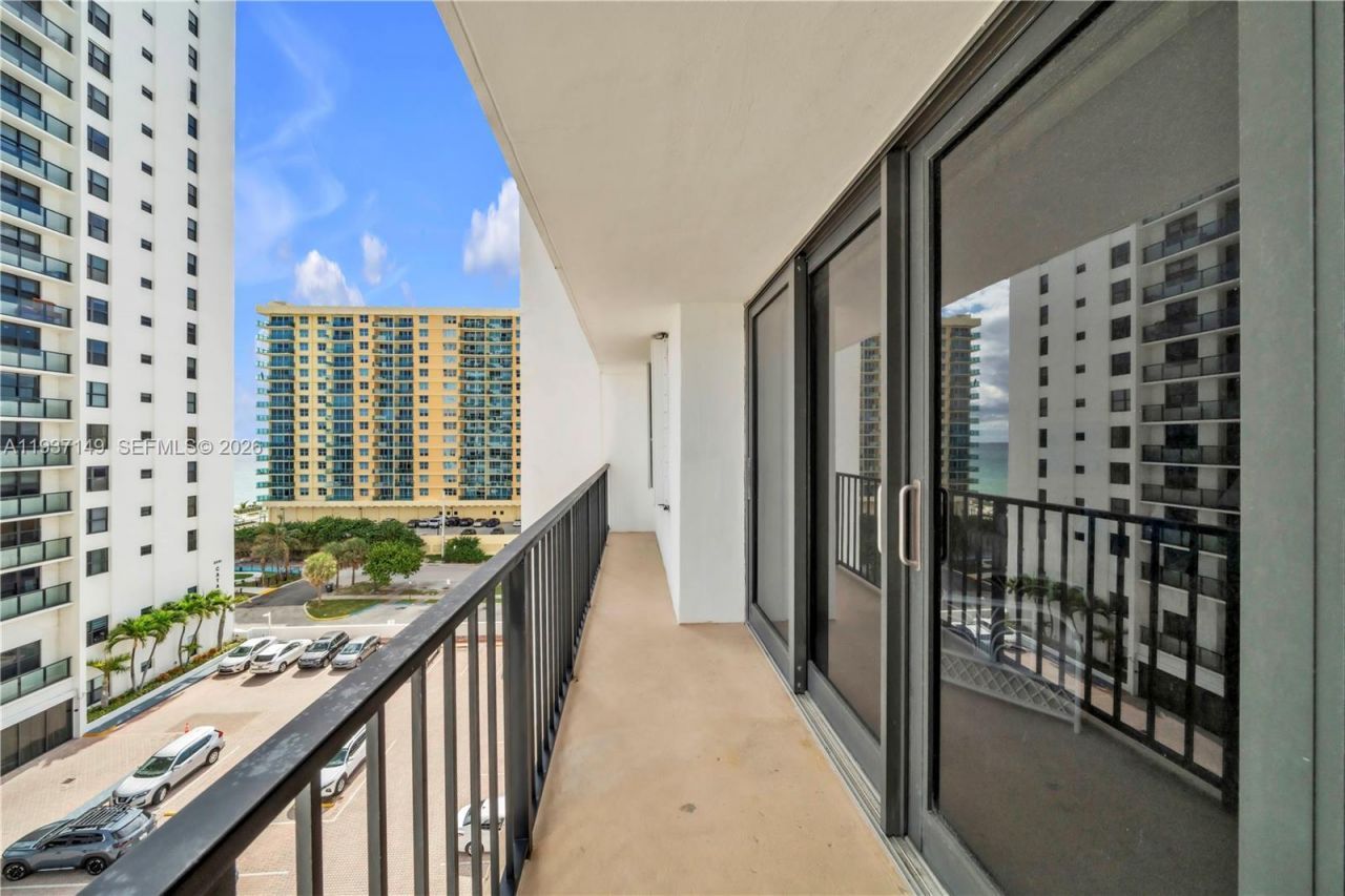 2401 S Ocean Dr, Unit 702, Hollywood, FL 33019 Photo