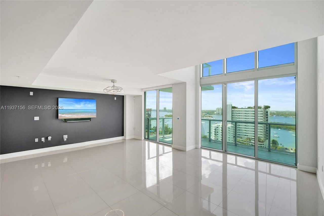 7930 East Dr , Unit 1806, North Bay Village, FL 33141 Photo