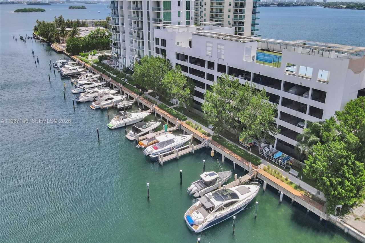 7930 East Dr , Unit 1806, North Bay Village, FL 33141 Photo