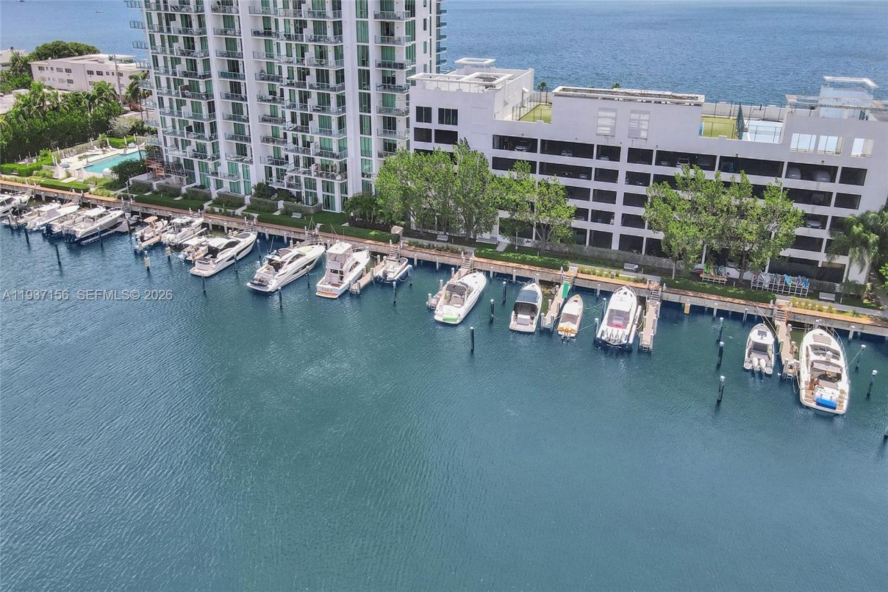 7930 East Dr , Unit 1806, North Bay Village, FL 33141 Photo