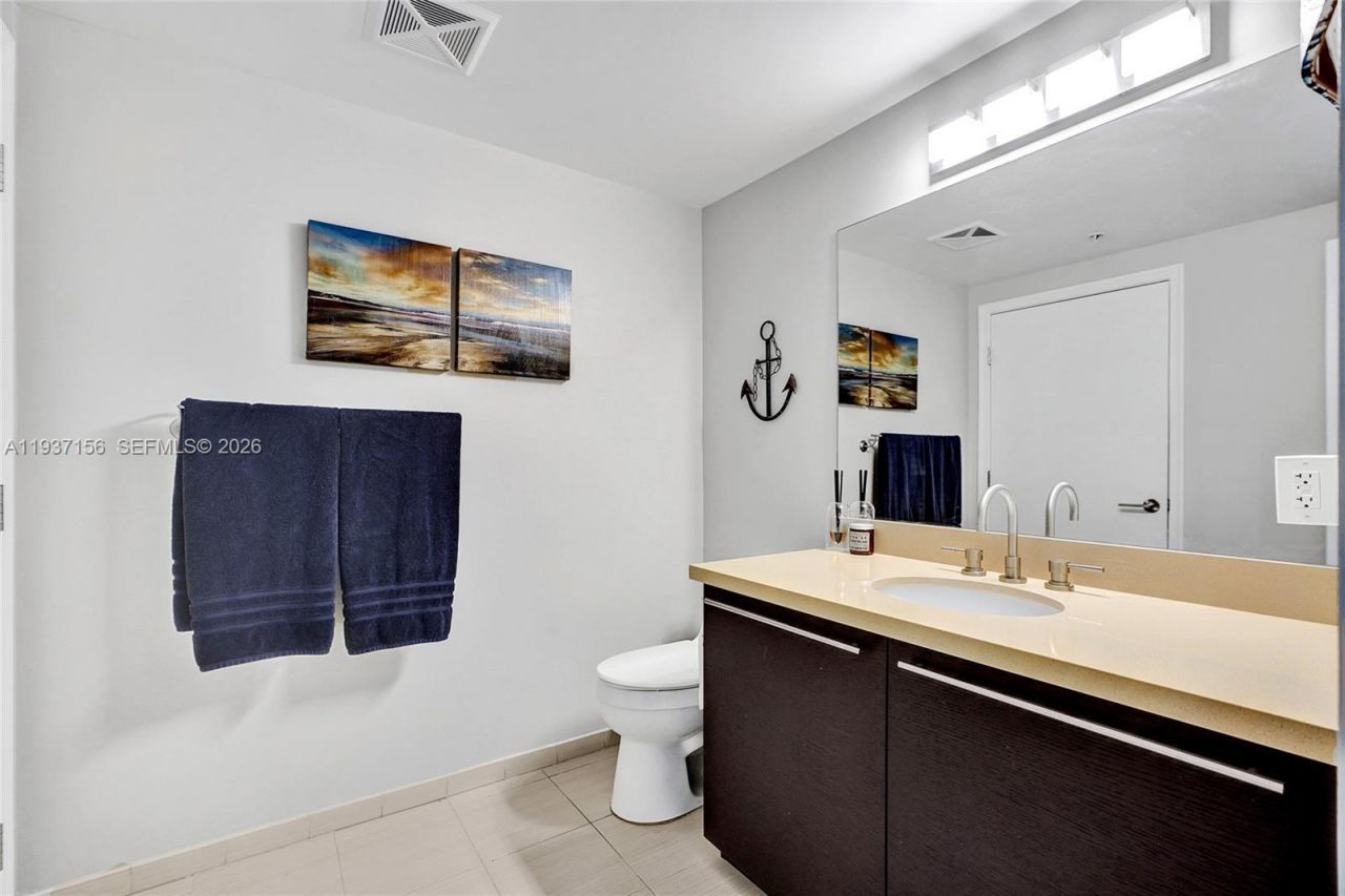 7930 East Dr , Unit 1806, North Bay Village, FL 33141 Photo