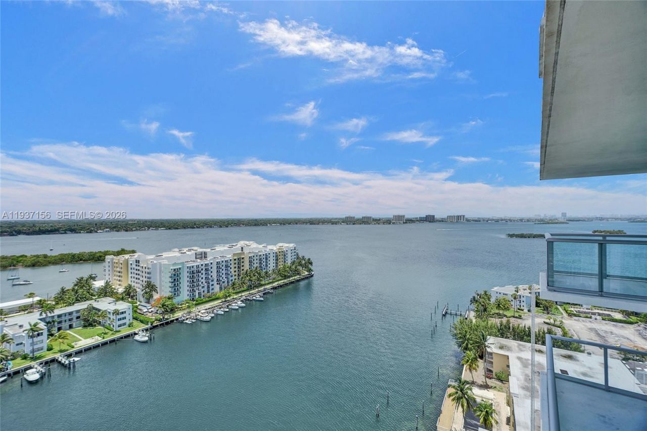 7930 East Dr , Unit 1806, North Bay Village, FL 33141 Photo