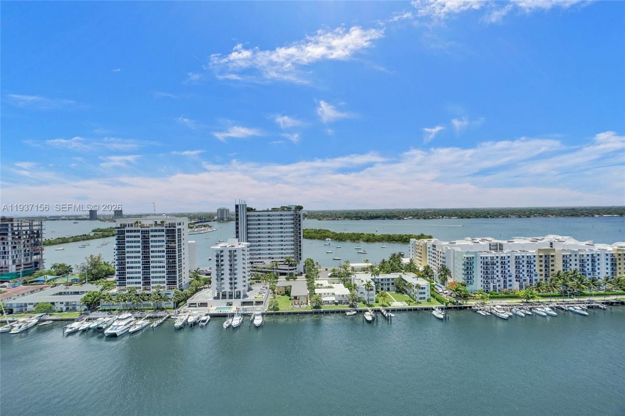 7930 East Dr , Unit 1806, North Bay Village, FL 33141 Photo