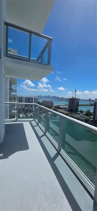 7930 East Dr, Unit 1806, North Bay Village, FL 33141 Photo