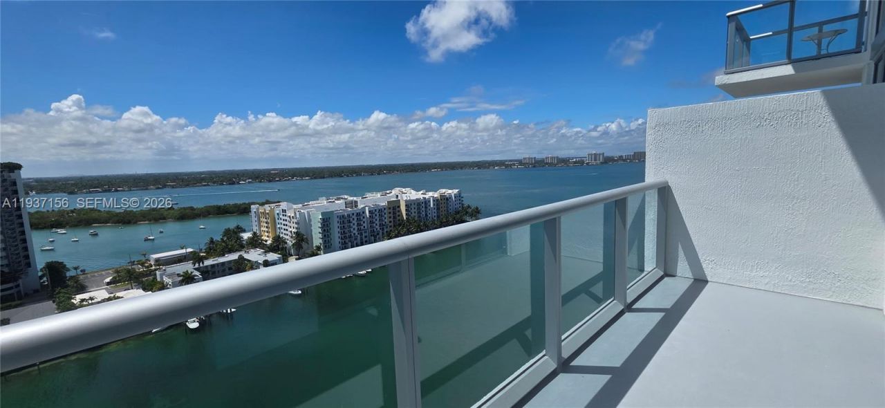 7930 East Dr, Unit 1806, North Bay Village, FL 33141 Photo