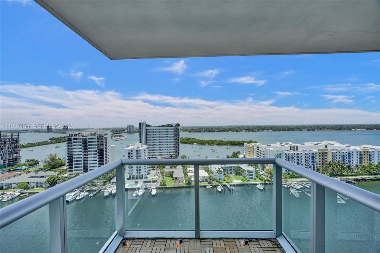 7930 East Dr , Unit 1806, North Bay Village, FL 33141 Photo