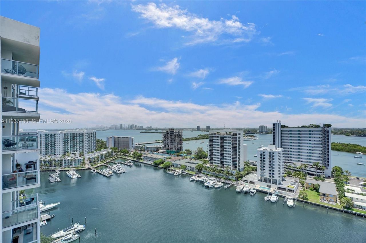 7930 East Dr , Unit 1806, North Bay Village, FL 33141 Photo