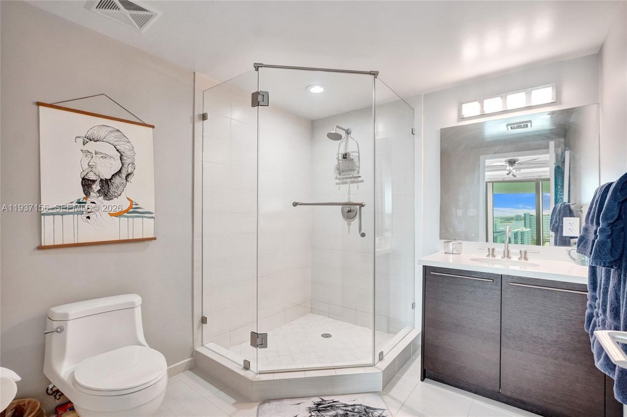 7930 East Dr , Unit 1806, North Bay Village, FL 33141 Photo