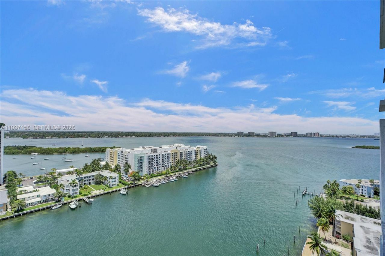 7930 East Dr , Unit 1806, North Bay Village, FL 33141 Photo